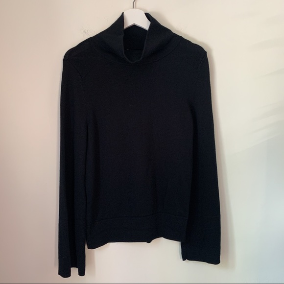 Lululemon City Trek Turtleneck Sweater - Picture 3 of 7